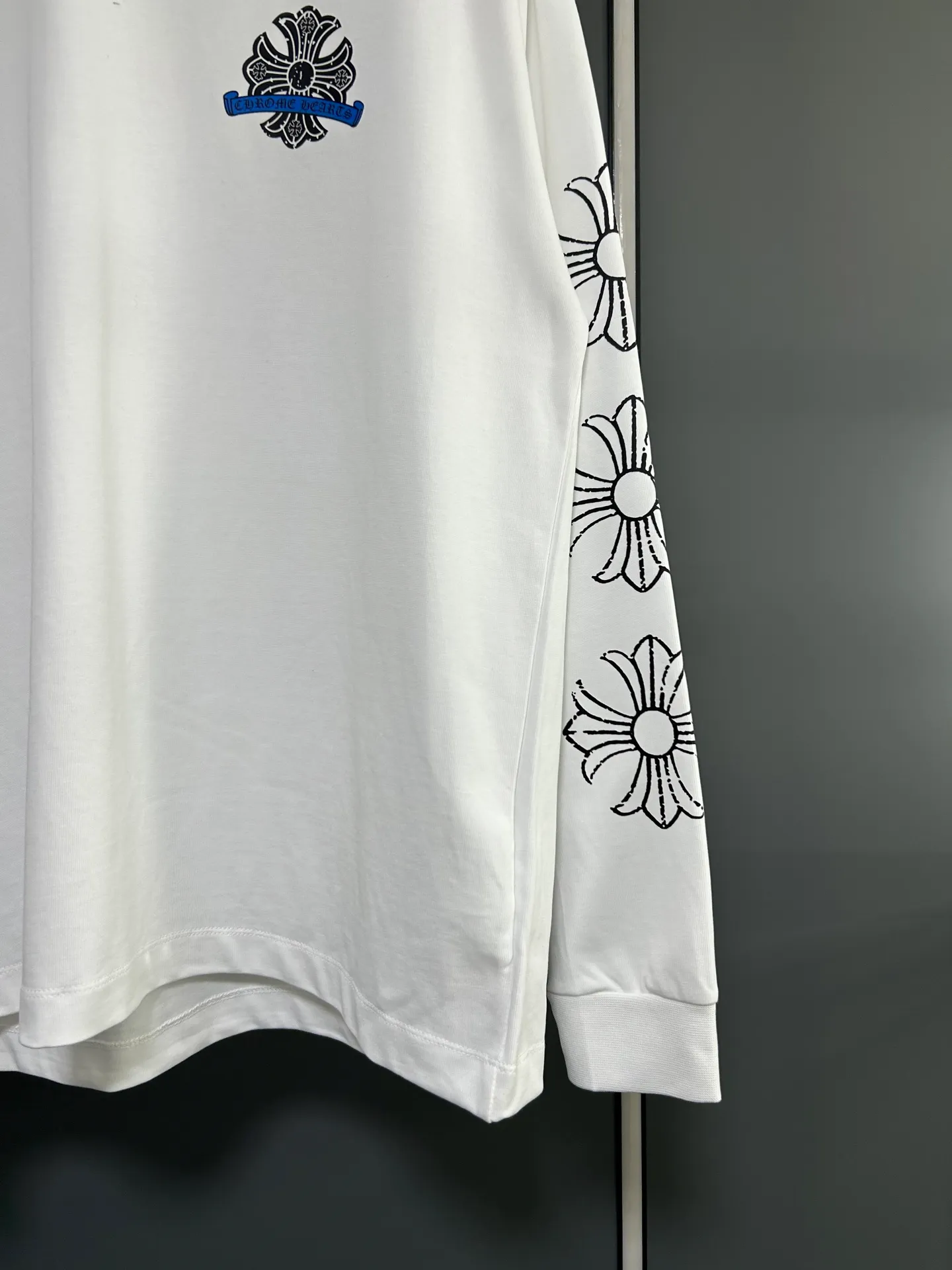 P230 2026 new (exclusive) Chrome Hearts autumn and winter limited edition heavyweight high-weight long-sleeved T-shirt, customized Dreamweaver Yayun ribbed cotton designer concept style Fabric: Heavy 380g Size: S M L XL Color: White Black
